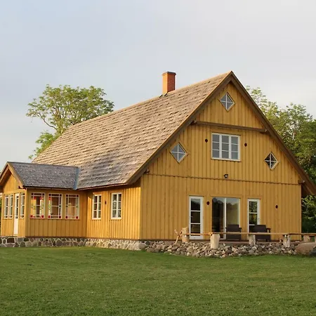 Ullaste Puhkemaja Holiday home